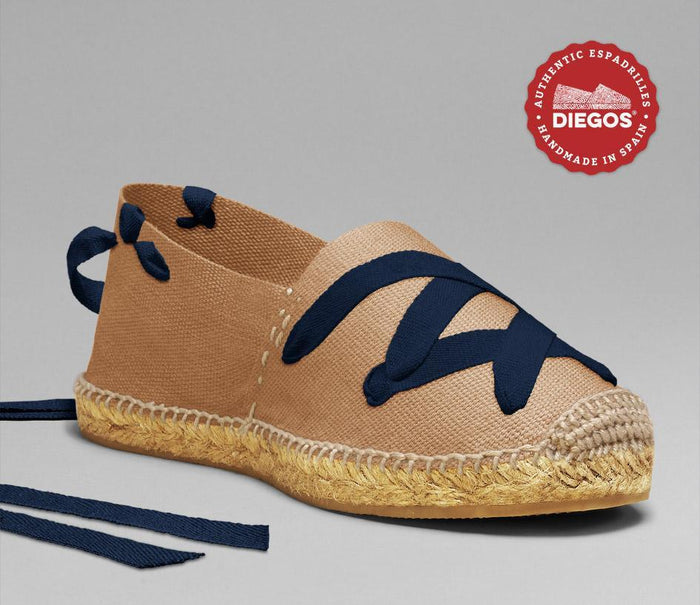 EU 39 / US 7 / navy blue