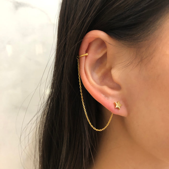 Mono Earclip, Matte Gold