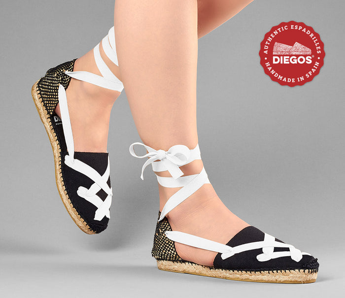 All black flat Lola classic laces espadrilles