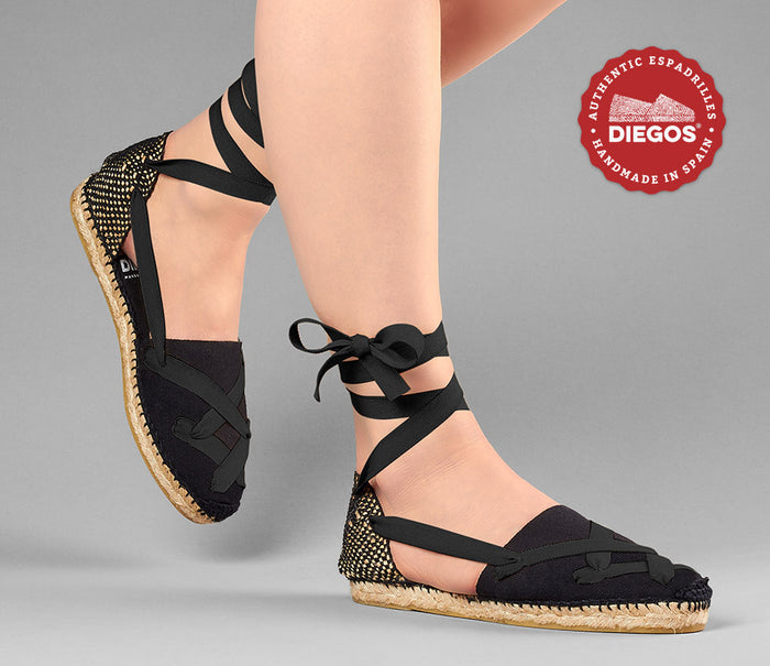 All black flat Lola classic laces espadrilles