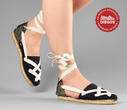 All black flat Lola classic laces espadrilles