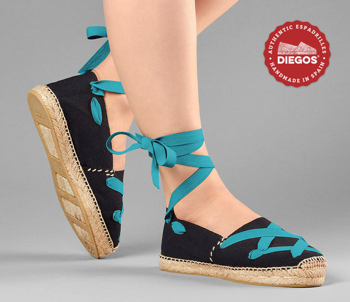 Black classic laces espadrilles