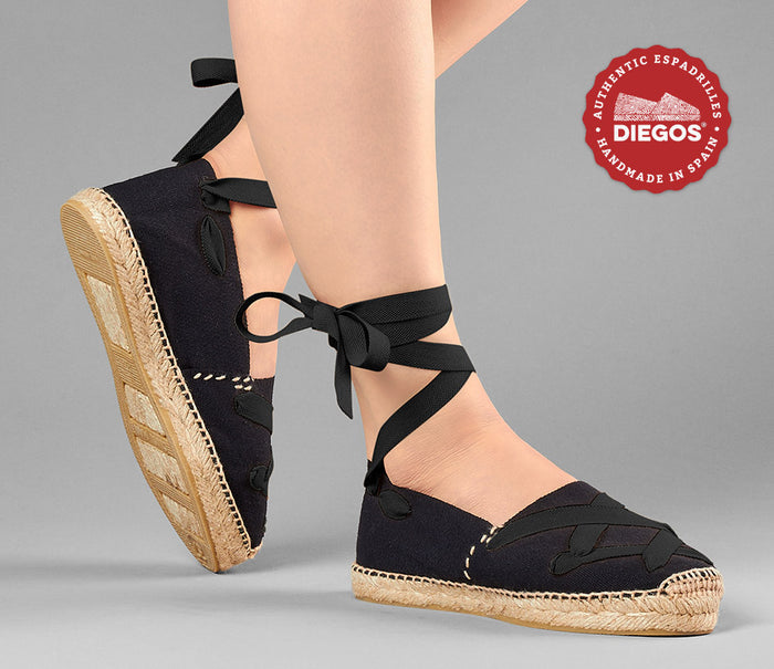 Black classic laces espadrilles
