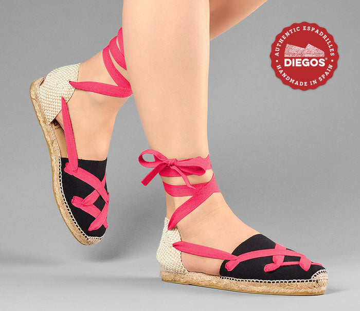 Black flat Lola classic laces espadrilles