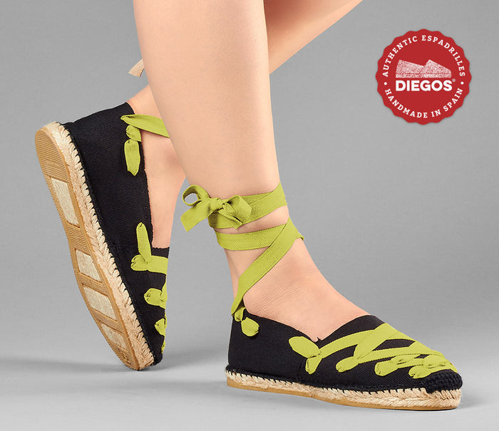 Black Pamplona espadrilles