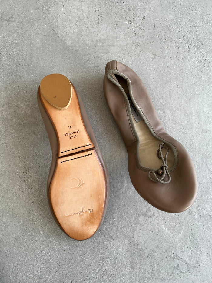Foldable Travel Ballet, Terra