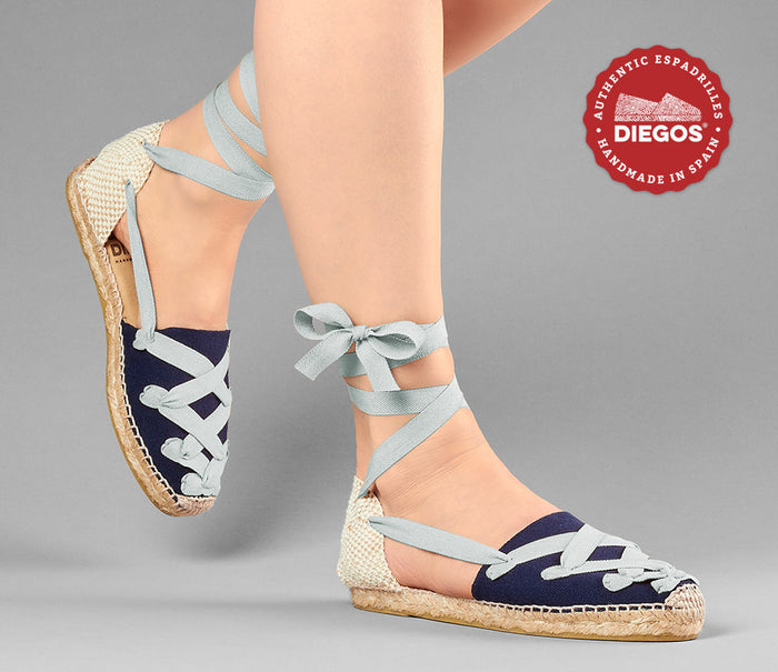 Navy blue flat Lola Pamplona espadrilles
