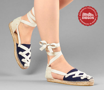 Navy blue flat Lola Pamplona espadrilles