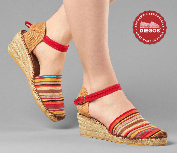 Red stripes Carmen
