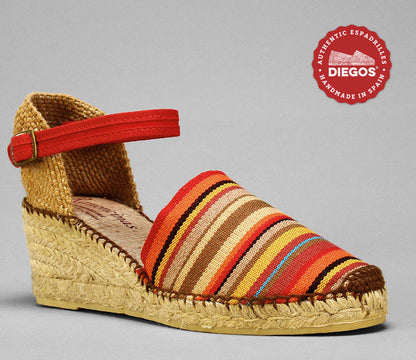 Red stripes Carmen