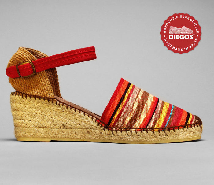 Red stripes Carmen
